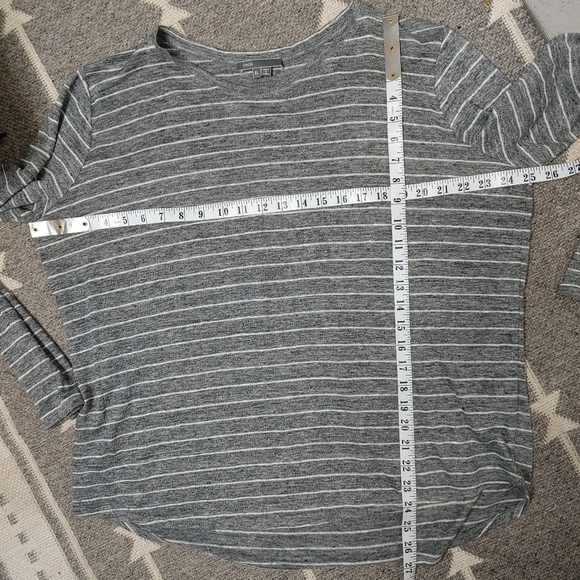 VINCE striped linen top size XL - Picture 12 of 12